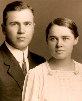 Albert and Margaret Klammer's Wedding Photo